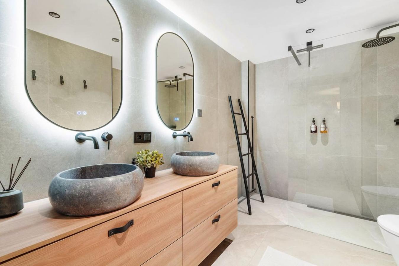 Luxe Op Geweldige Locatie *