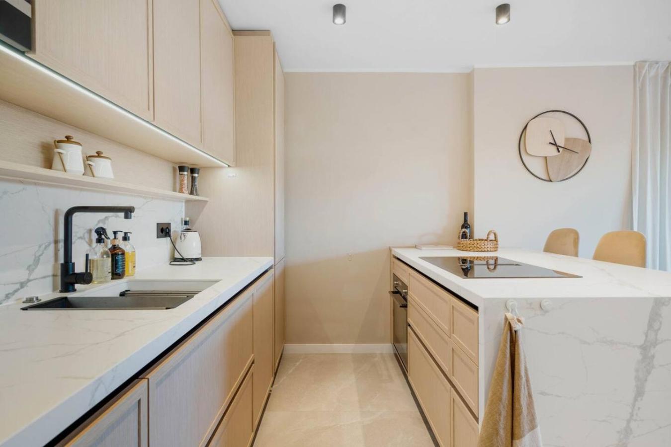 Apartment Luxe Op Geweldige Locatie *
