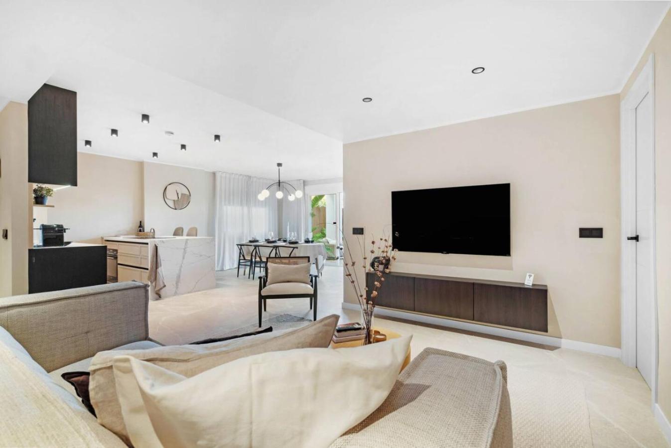 Luxe Op Geweldige Locatie Apartment